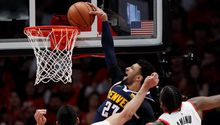 Murray impulsa triunfo de los Nuggets e igualan serie con Trail Blazers