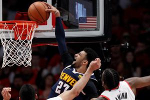 Murray impulsa triunfo de los Nuggets e igualan serie con Trail Blazers
