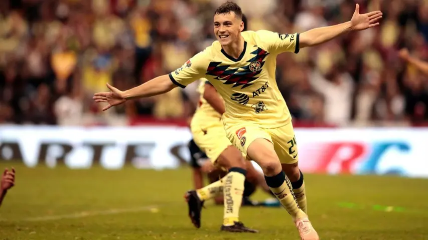 Federico Viñas festeja su primer gol con América | IMAGO7