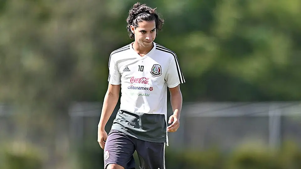 Lainez asegura no sentirse más que nadie en el Tri Sub 20