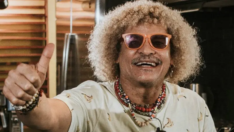 Carlos 'Pibe' Valderrama despidió sus míticos rizos y presumió nuevo 'look'