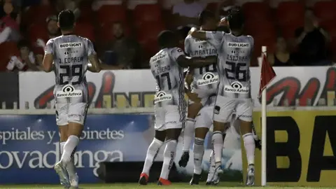 Veracruz llegó a 30 partidos sin ganar tras perder con Atlas