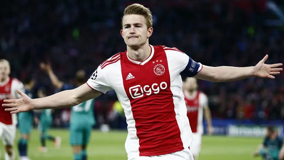 Juventus elevó su oferta al Ajax por Matthijs de Ligt