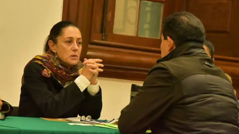 Sheinbaum solicita cargar gasolina según placa y engomado