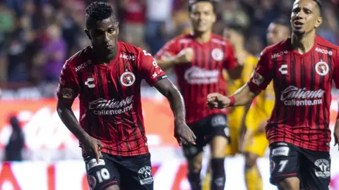 Tigres se cansó de fallar y Tijuana empató en los minutos finales