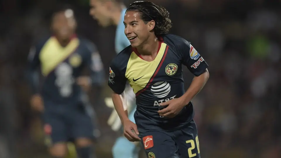 Betis trollea a Diego Lainez y elimina publicación