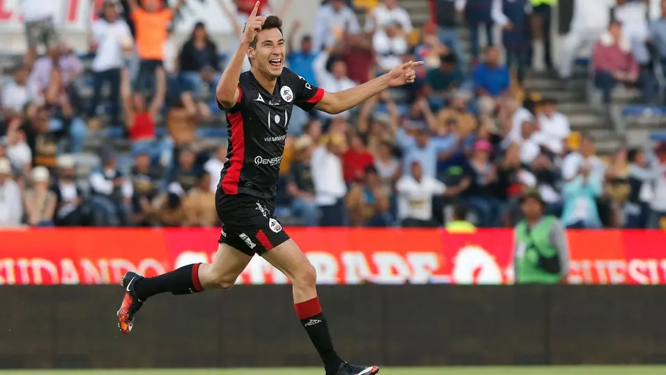 "¿A quién no le gustaría jugar en Chivas?": Mauro Lainez