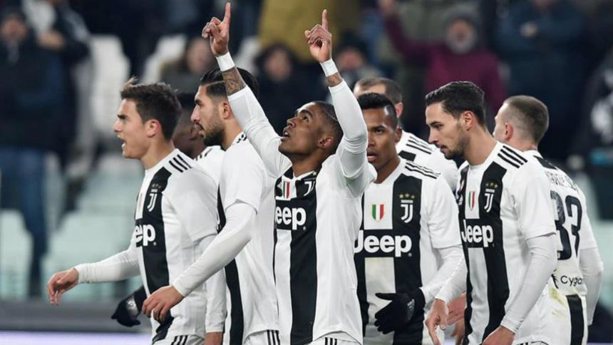 Douglas Costa celebra gol vs Chievo | EFE