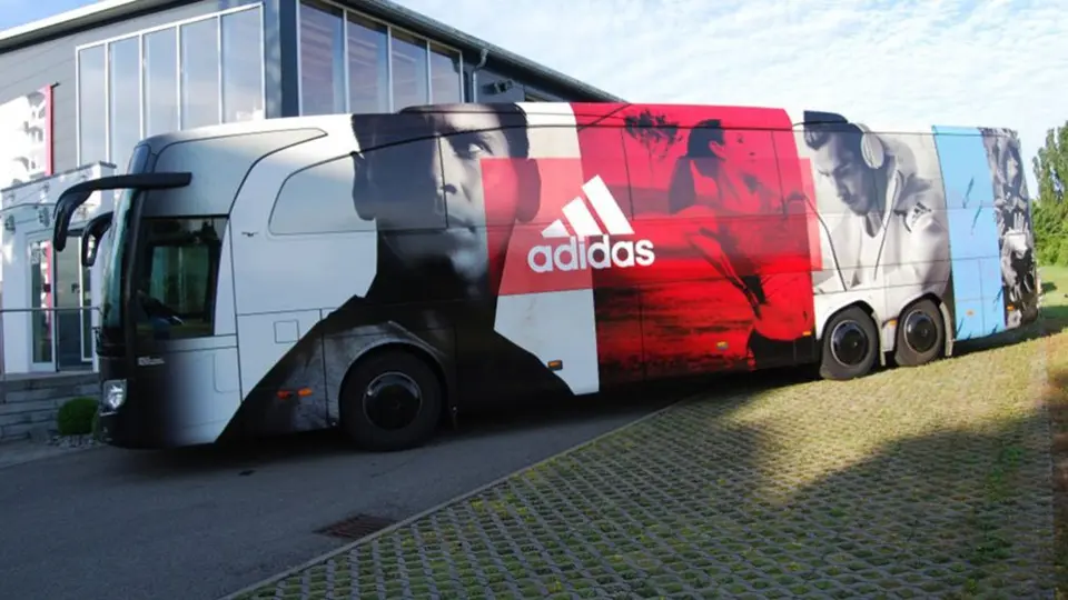 Camión con 1.2 mdd en mercancía de Adidas es robado en AICM