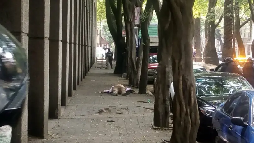 Intento de robo de auto en la Condesa deja muerto a un presunto asaltante