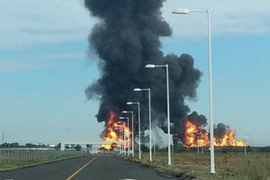 Ducto de Pemex registra fuerte explosión en Celaya, Guanajuato