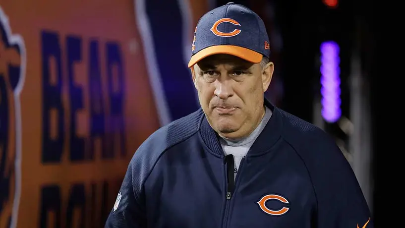 Excoordinador defensivo de Bears será coach de los Broncos