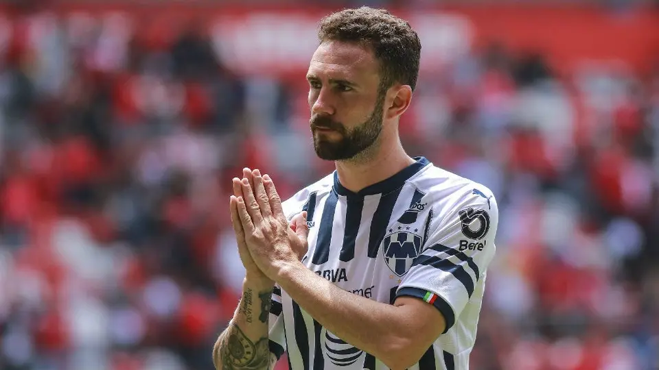 Miguel Layún, en búsqueda de soldado aficionado a Rayados