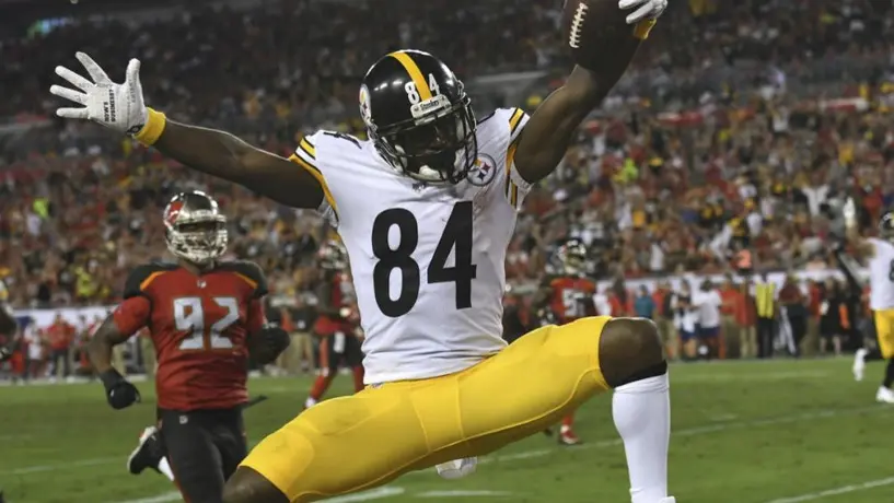 Antonio Brown se despide en redes sociales de Steelers
