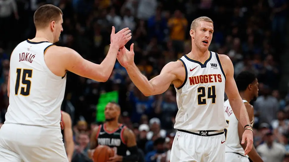 Nuggets se imponen a Blazers en primer juego de Semifinales