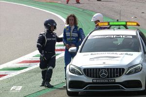 Alex Peroni sufrió espeluznante accidente en la Fórmula 3