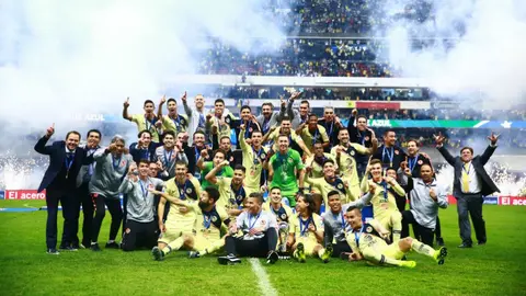 América y Azcárraga festejan título del A2018 con comida en Coapa