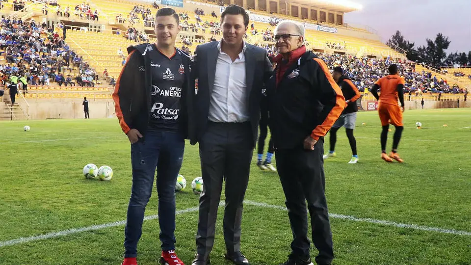 Familia San Román confía en volver en un año al futbol