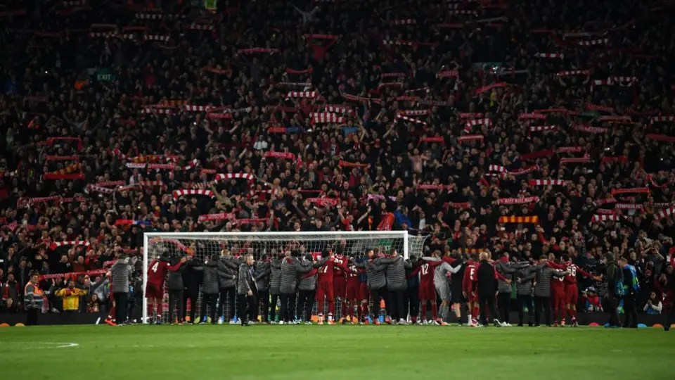 'You'll never walk alone' retumba en Anfield tras épica remontada