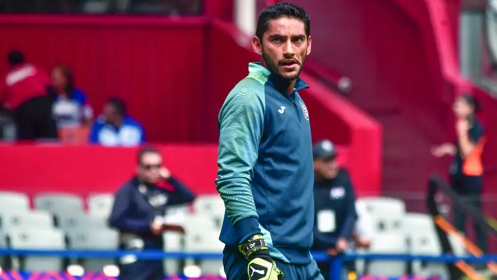 José Corona durante un entrenamiento con Cruz Azul | IMAGO7