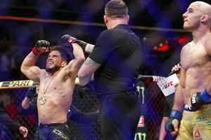 Henry Cejudo, Campeón simultáneo en dos divisiones distintas en UFC