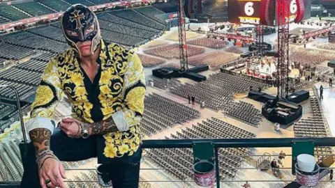 Rey Mysterio recuerda a Silver King con emotivo mensaje