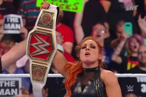 Becky Lynch derrotó a Natalya en Summer Slam y conservó el cinturón