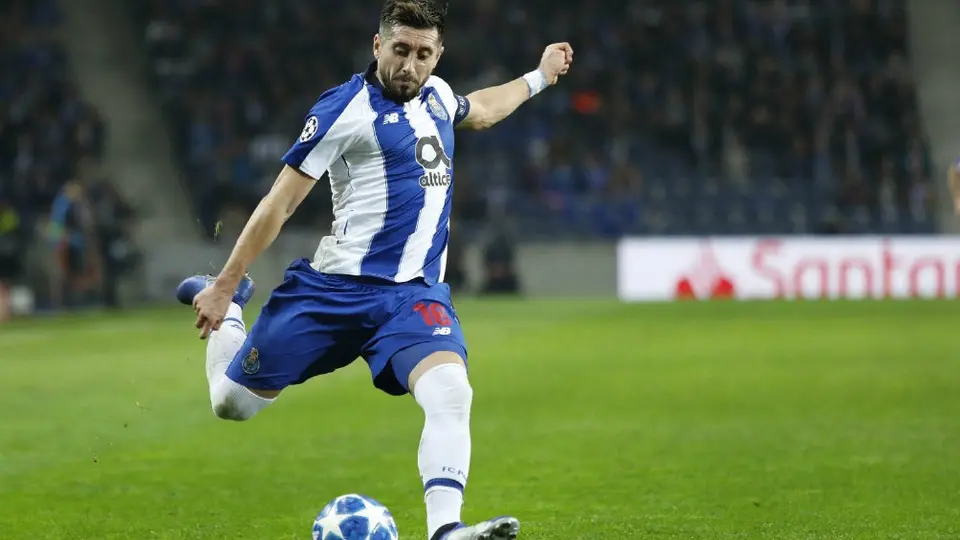Héctor Herrera, cerca de fichar gratis con el Milan