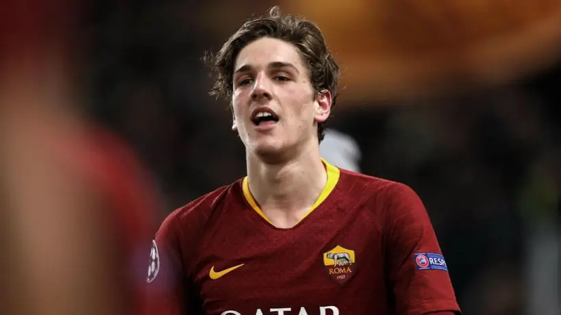 Zaniolo pide a su madre no subir más fotos sensuales a Instagram