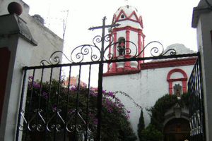 Mujer fue atacada a tiros en iglesia de la alcaldía Benito Juárez de la CDMX