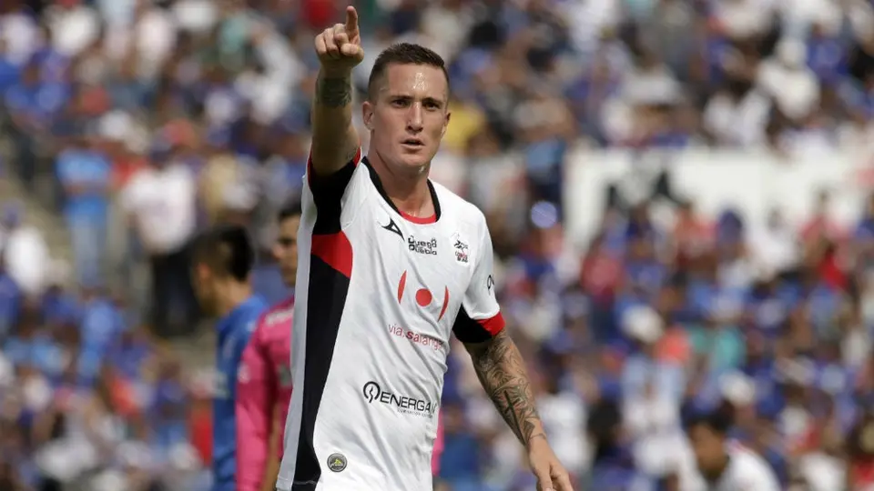 Leonardo Ramos llegaría a Xolos en 'trueque' por Gustavo Bou