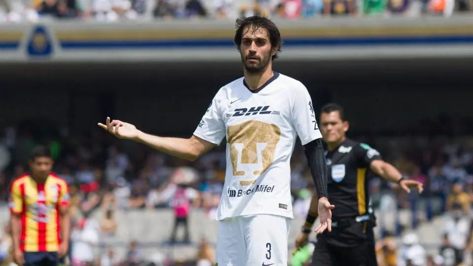 Pumas hace oficial la salida de Alejandro Arribas