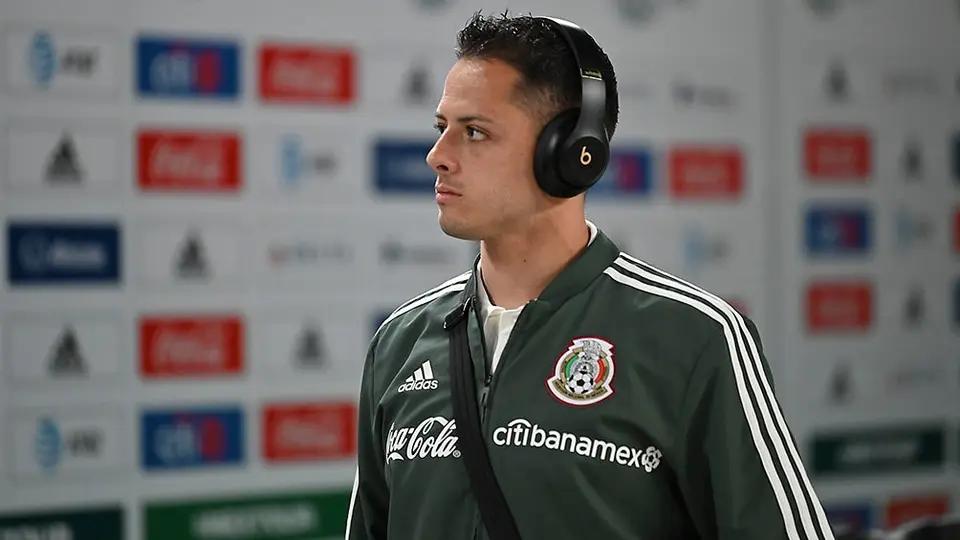 Chicharito pide mayor equilibrio económico entre jugadores y directivos del Tri