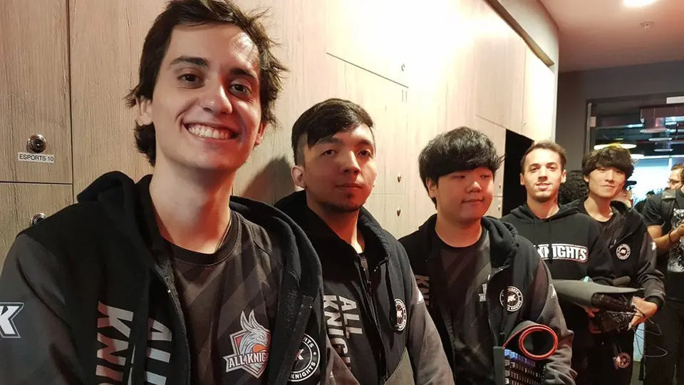 All Knights vence a Infinity y termina como superlíder de la LLA