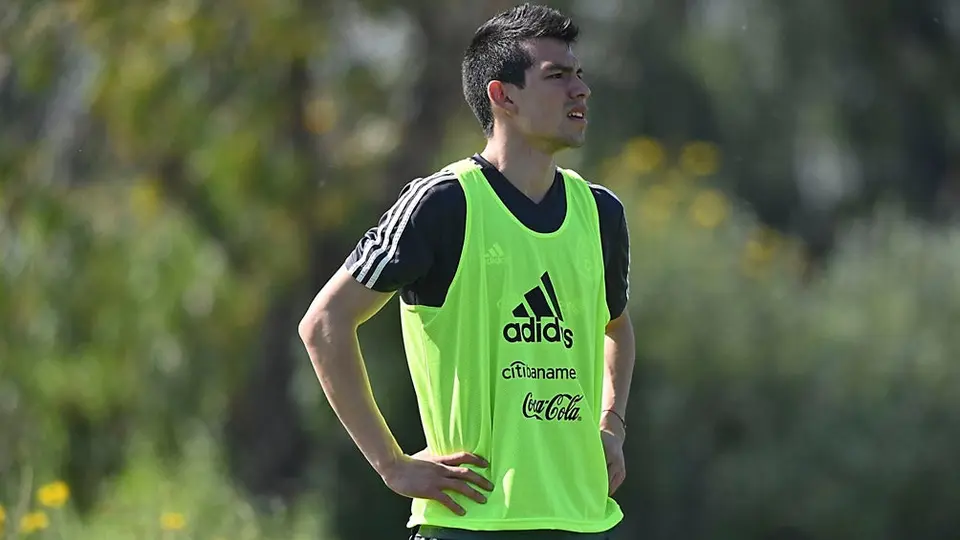 Chucky Lozano presentó los exámenes médicos con el Napoli