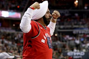 Fan de Raptors, presente en todos los juegos del equipo desde su fundación