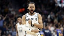 Spurs vence a Nuggets y obliga a un séptimo juego