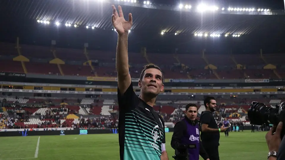 Rafa Márquez se puso la máscara de Atlántis en la Coliseo de Guadalajara