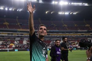 Rafa Márquez se puso la máscara de Atlántis en la Coliseo de Guadalajara