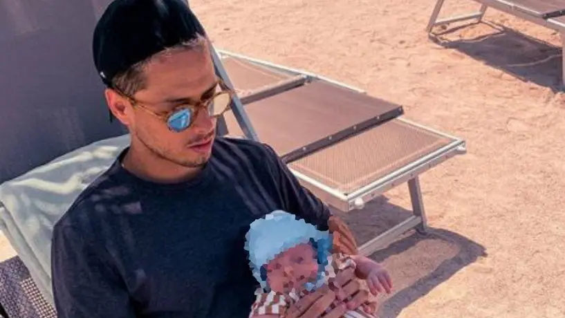 Revelan imágenes del hijo de Chicharito al conocer a Tomás Balcázar
