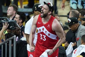 Pau y Marc Gasol, los primeros hermanos en salir campeones en la NBA