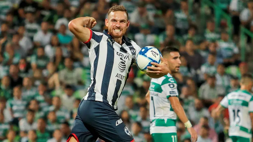Vincent Janssen en un partido con Rayados | IMAGO7