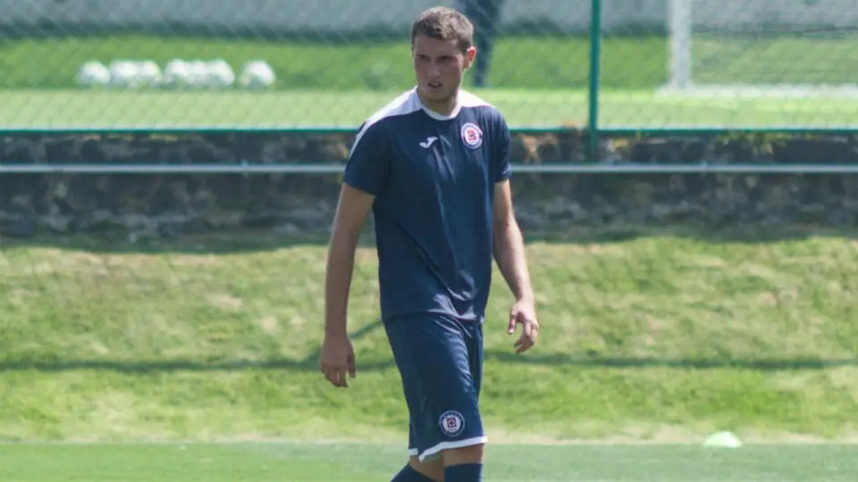 Santiago Giménez vuelve a ser baja de Cruz Azul por lesión