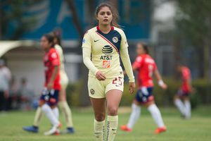 Jana Gutiérrez 'obligó' a aficionado de Pumas a cambiar de equipo