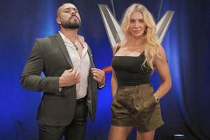 Andrade Cien Almas y los halagos a Charlotte Flair previo SummerSlam
