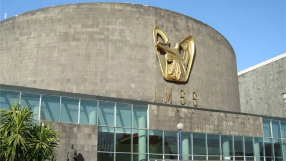 IMSS suspendió a directora por decir que paciente “se vaya a morir a su casa”