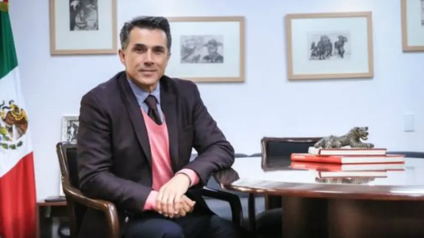 Diputados de Morena impulsan una iniciativa que ya fue bautizada en redes como “Ley Anti Sergio Mayer” / X: @SERGIOMAYERB