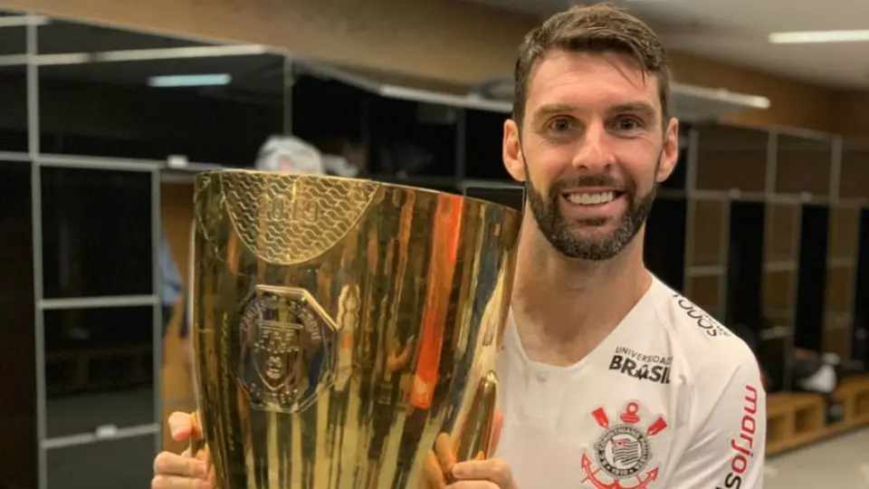 Mauro Boselli se proclama campeón con Corinthians en Brasil