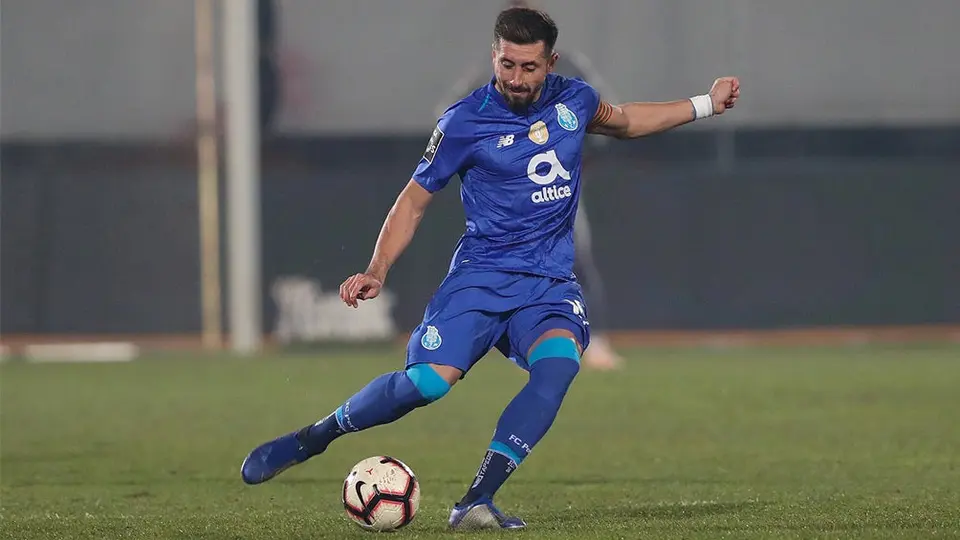 Héctor Herrera rescata empate del Porto contra el Moreirense