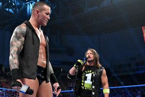 WWE hace ofical lucha entre Randy Orton y AJ Styles en Wrestlemania 35
